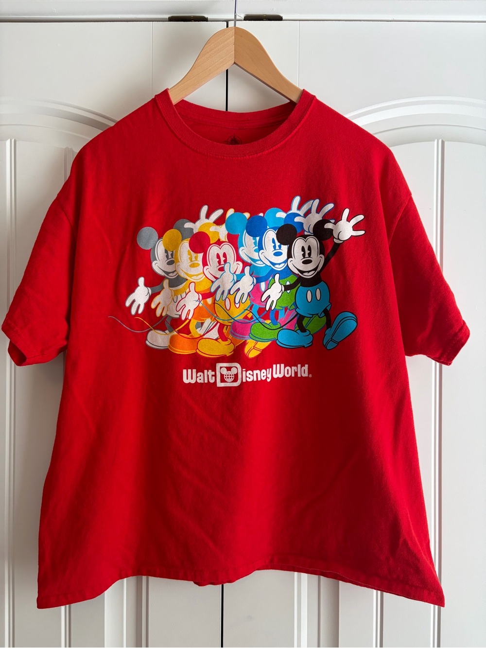 Disney Mickey Mouse Multicolored Lineup Red Cropped Women's Tee T Shirt Size XL